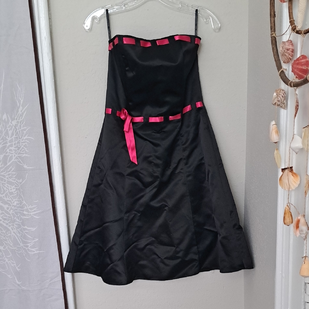 Jessica McClintock Black and Pink Strapless  Midi Dress